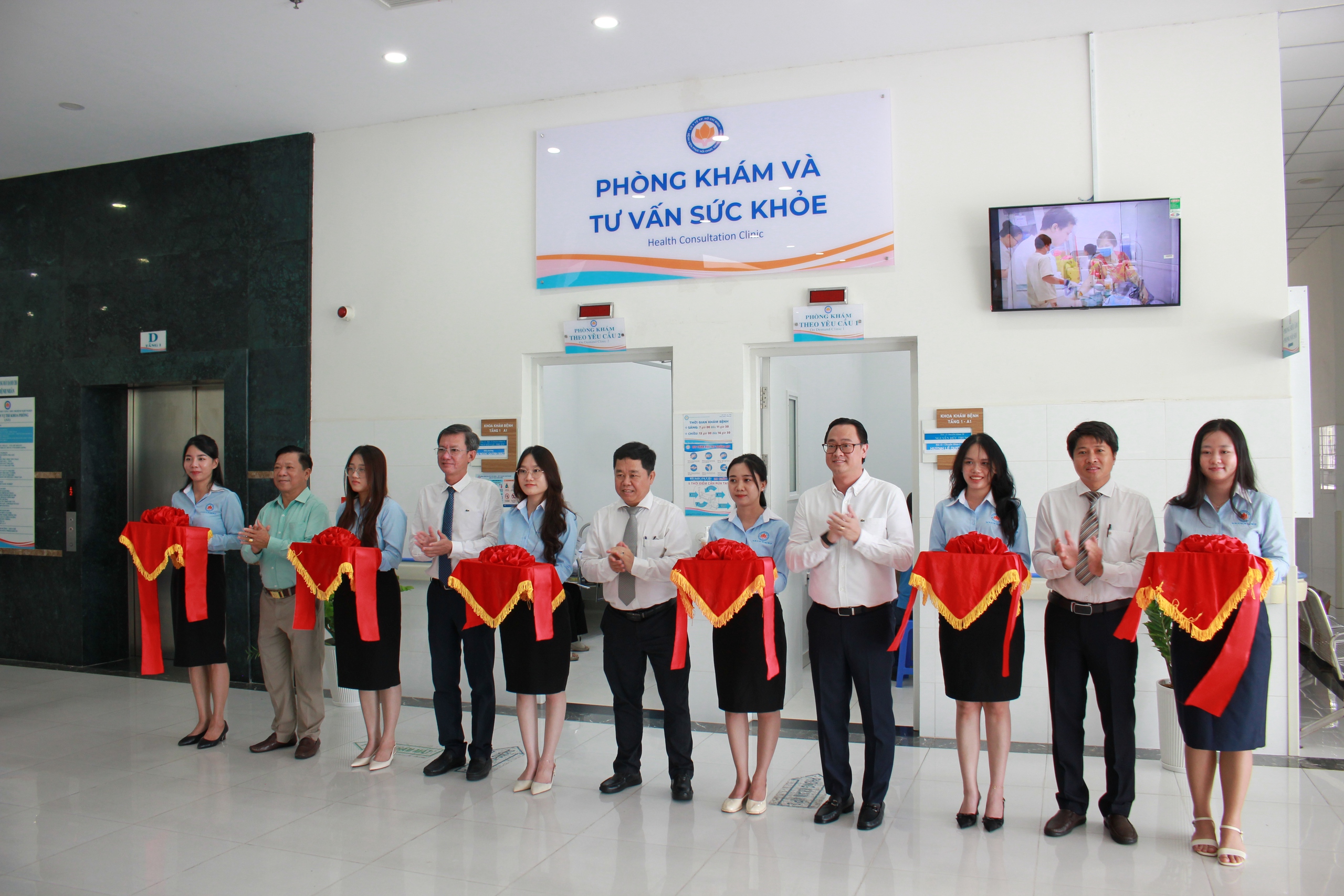 Đưa kiến thức y khoa từ hội trường chuyên môn đến khu dân cư TPHCM - Ảnh 2.