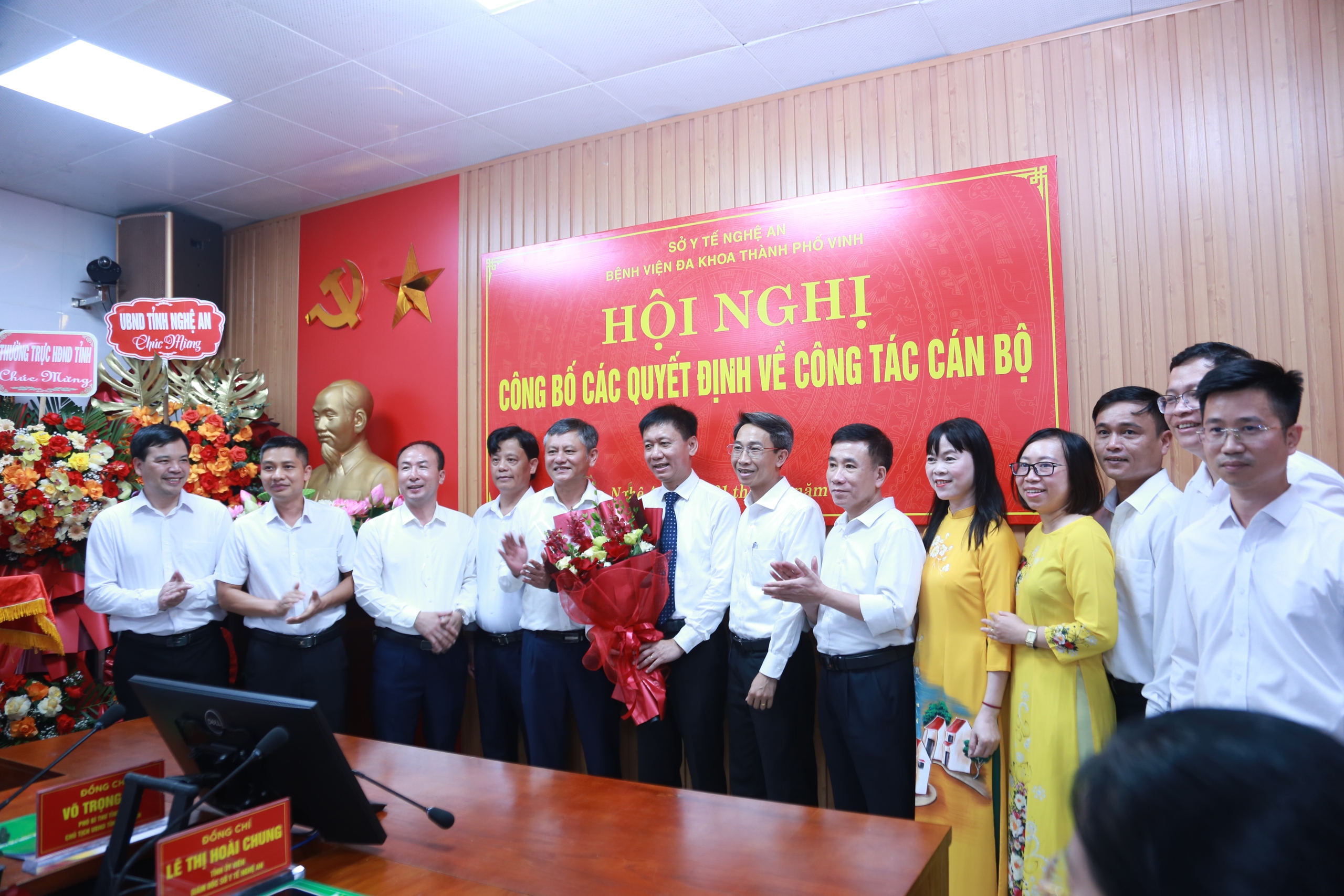 Bệnh viện Đa khoa TP Vinh có tân Giám đốc- Ảnh 5.
