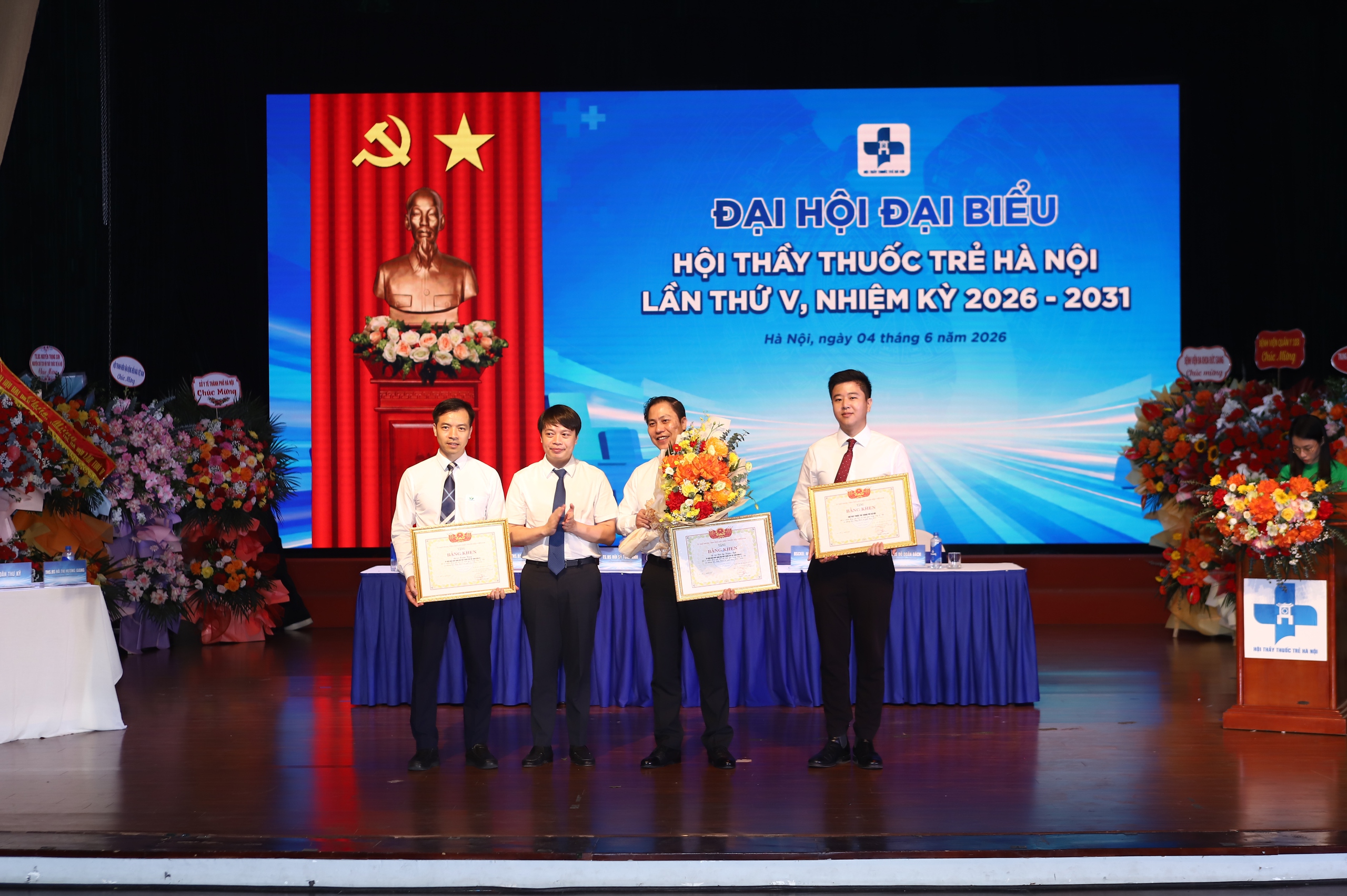 Đại hội Hội Thầy thuốc trẻ Hà Nội: Phát huy trí tuệ, nhiệt huyết vì sức khỏe cộng đồng- Ảnh 4.