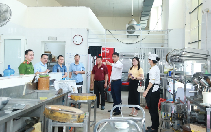 Phát hiện 7 cơ sở vi phạm an toàn thực phẩm, đề nghị xử phạt 177 triệu đồng- Ảnh 3.