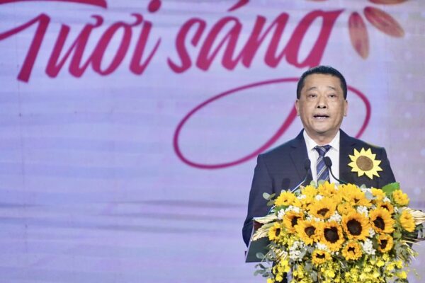 15 năm Quỹ Ngày mai tươi sáng tiếp sức hàng chục vạn bệnh nhân ung thư nghèo