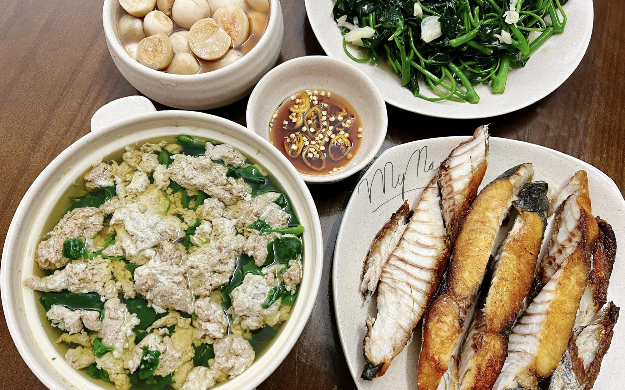 Nắng mới, nên ăn rau mồng tơi vì những lý do này