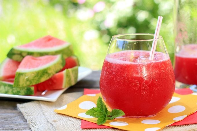 3 loại nước uống giải nhiệt, bù nước cực tốt nên dùng khi nắng nóng- Ảnh 1.