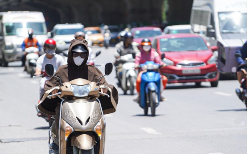 Nắng nóng oi bức ở miền Bắc còn kéo dài đến khi nào?