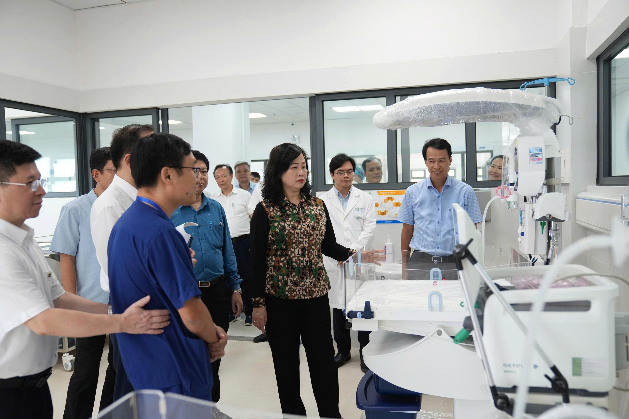 Bộ trưởng Bộ Y tế Đào Hồng Lan: Khẩn trương hoàn thiện các điều kiện để Cơ sở 2 Bệnh viện Nhi Trung ương hoạt động từ ngày 1/6- Ảnh 4.