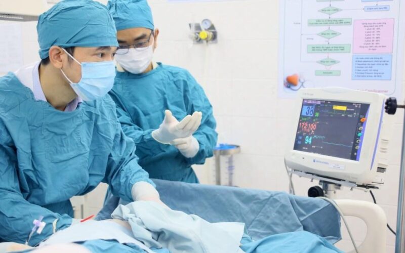 38 nhịp tim/phút và cuộc chạy đua giành sự sống cho sản phụ