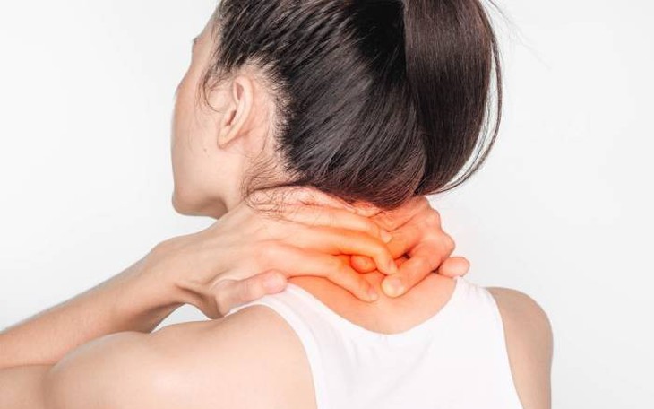 Đau vai kéo dài, cảnh giác với viêm quanh khớp vai- Ảnh 1.
