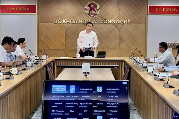 Hoàn thiện mô hình tổ chức và vận hành phòng thí nghiệm trọng điểm quốc gia