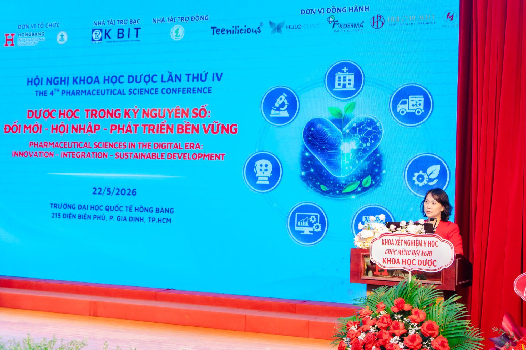 Đào tạo dược sĩ trước làn sóng AI và chăm sóc cá thể hóa- Ảnh 1.