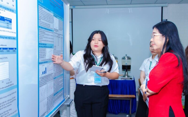 Đào tạo dược sĩ trước làn sóng AI và chăm sóc cá thể hóa