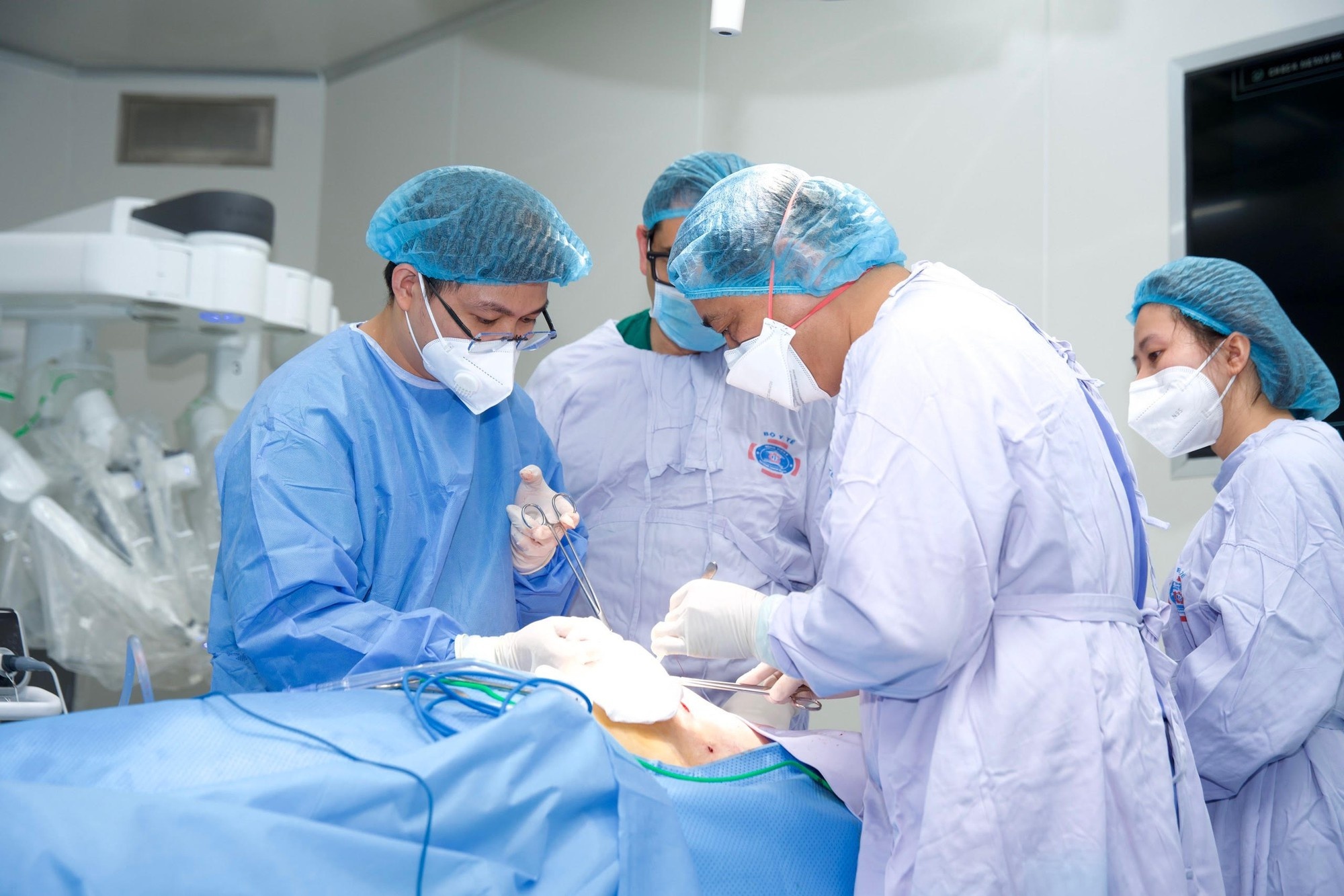 phu-cap-nganh-y-17804608534201731781974 Chi tiết so sánh mức tăng phụ cấp với nhân viên y tế từ 15/7- Ảnh 2.