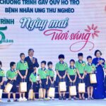Phó Thủ tướng Phạm Thị Thanh Trà: Không để bệnh nhân ung thư nghèo đơn độc trong cuộc chiến giành sự sống