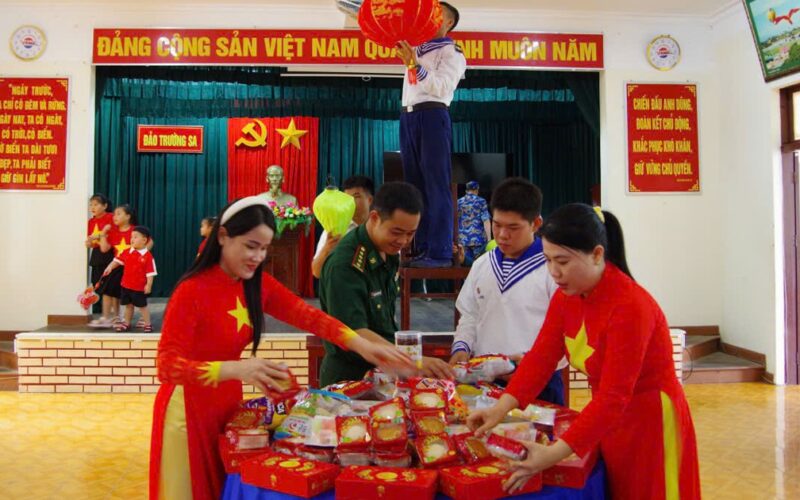 Trường Sa rộn ràng chuẩn bị Tết Thiếu nhi