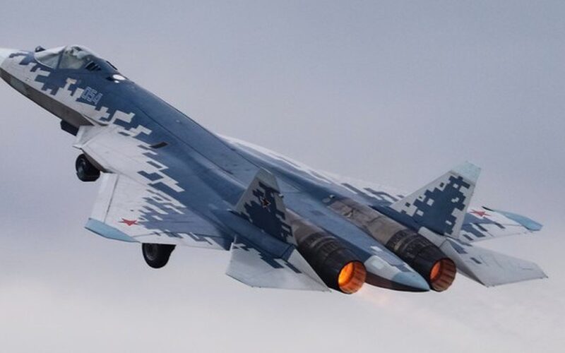 Nga ra mắt tiêm kích Su-57 hai chỗ ngồi để ‘chiều’ đối tác đặc biệt