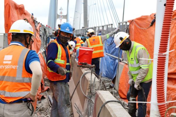 TPHCM sửa chữa cầu Phú Mỹ: Phân luồng từ xa, giao thông vẫn ổn định