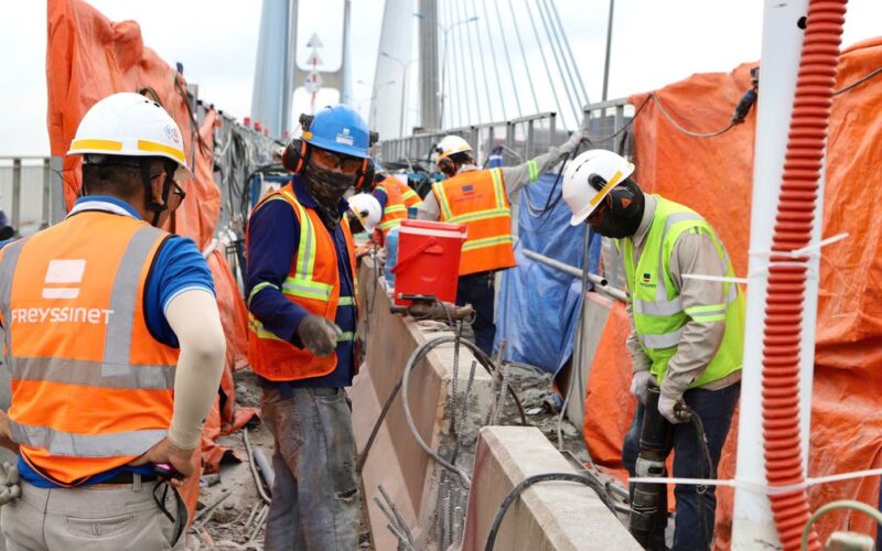 TPHCM sửa chữa cầu Phú Mỹ: Phân luồng từ xa, giao thông vẫn ổn định
