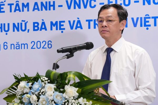 Thứ trưởng Nguyễn Tri Thức: Công tác bà mẹ, trẻ em không chỉ là chăm sóc y tế