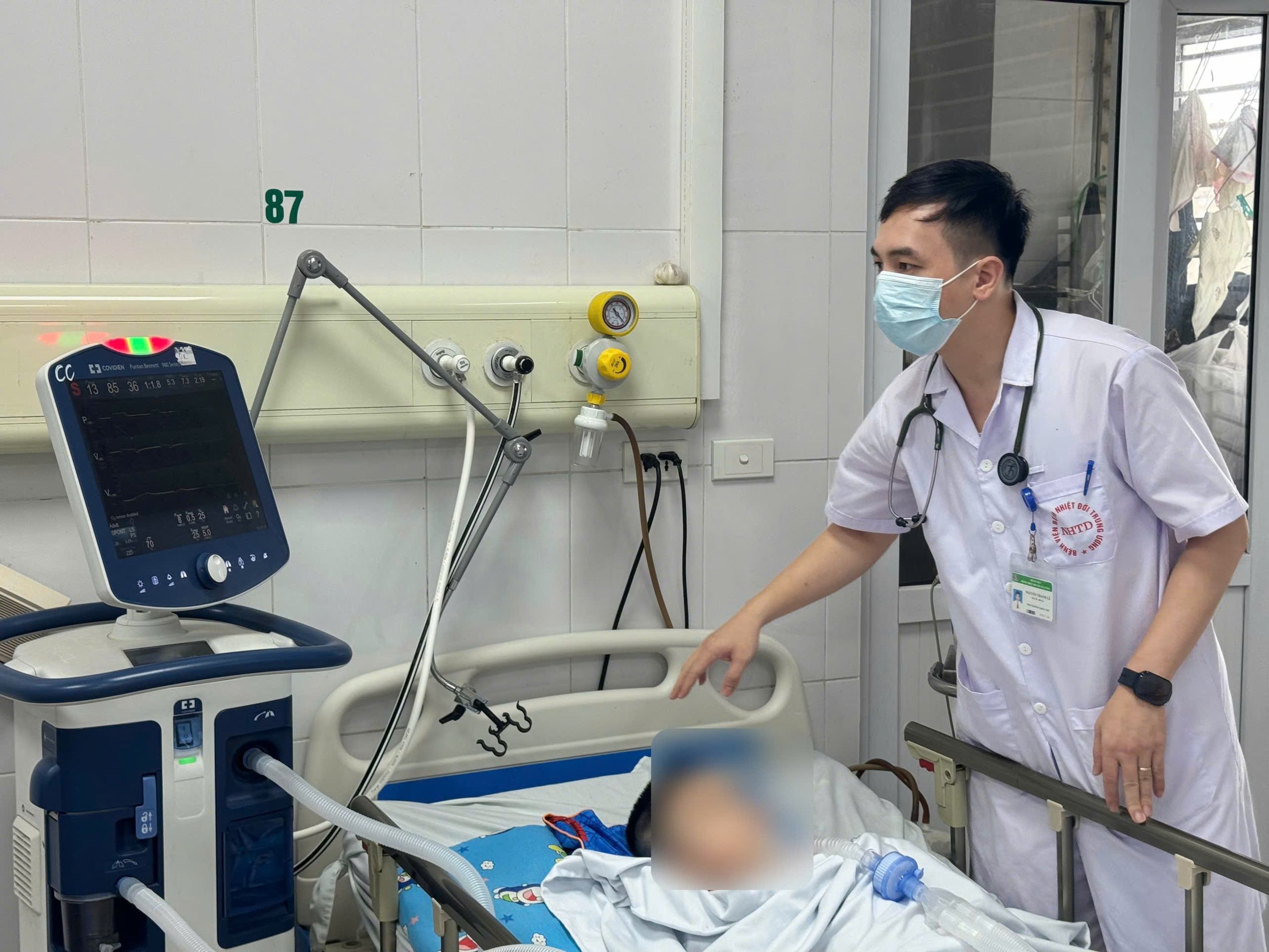 thuy-dau-17784688334421017103320 Thủy đậu biến chứng nhiễm khuẩn huyết, bé gái 6 tuổi nguy kịch- Ảnh 3.