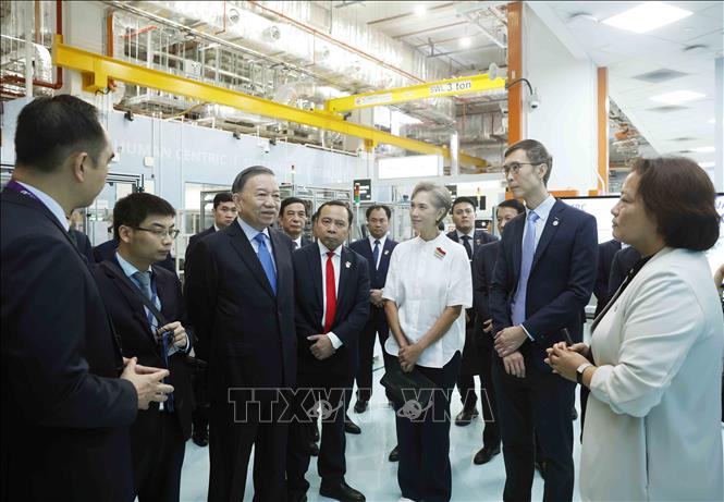 Tổng Bí thư, Chủ tịch nước Tô Lâm thăm Nhà máy mẫu cho công nghệ sản xuất tiên tiến- Ảnh 2.