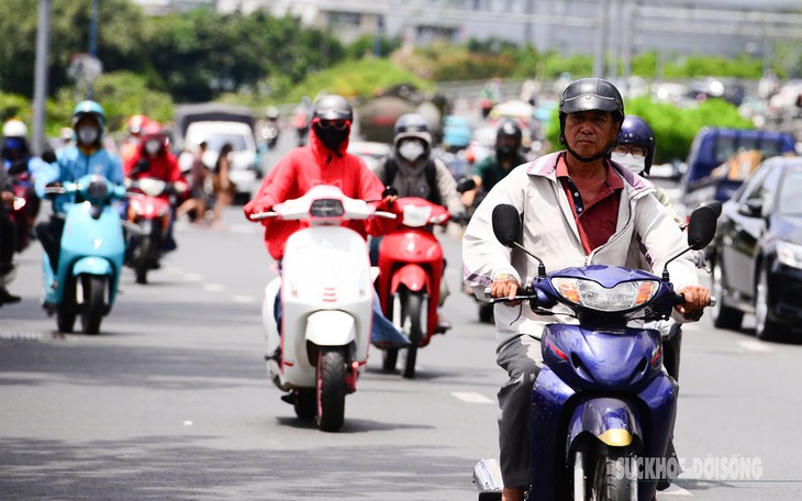 Miền Bắc, miền Trung bước vào đợt nắng nóng diện rộng