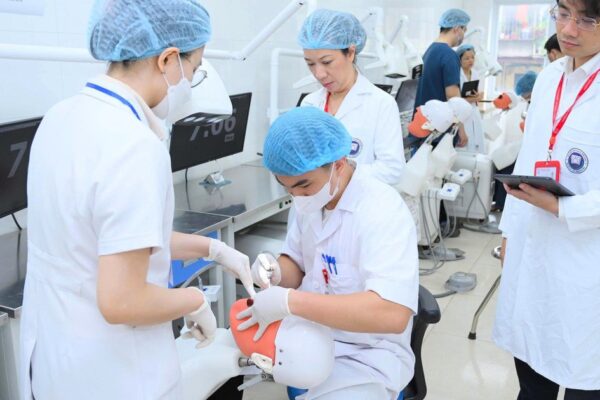 Đại học Y Hà Nội khẳng định vị thế trong nhóm 10% đại học hàng đầu thế giới