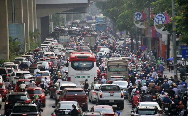 Hà Nội chưa xem xét cấm xe xăng vào vùng lõi- Ảnh 2.