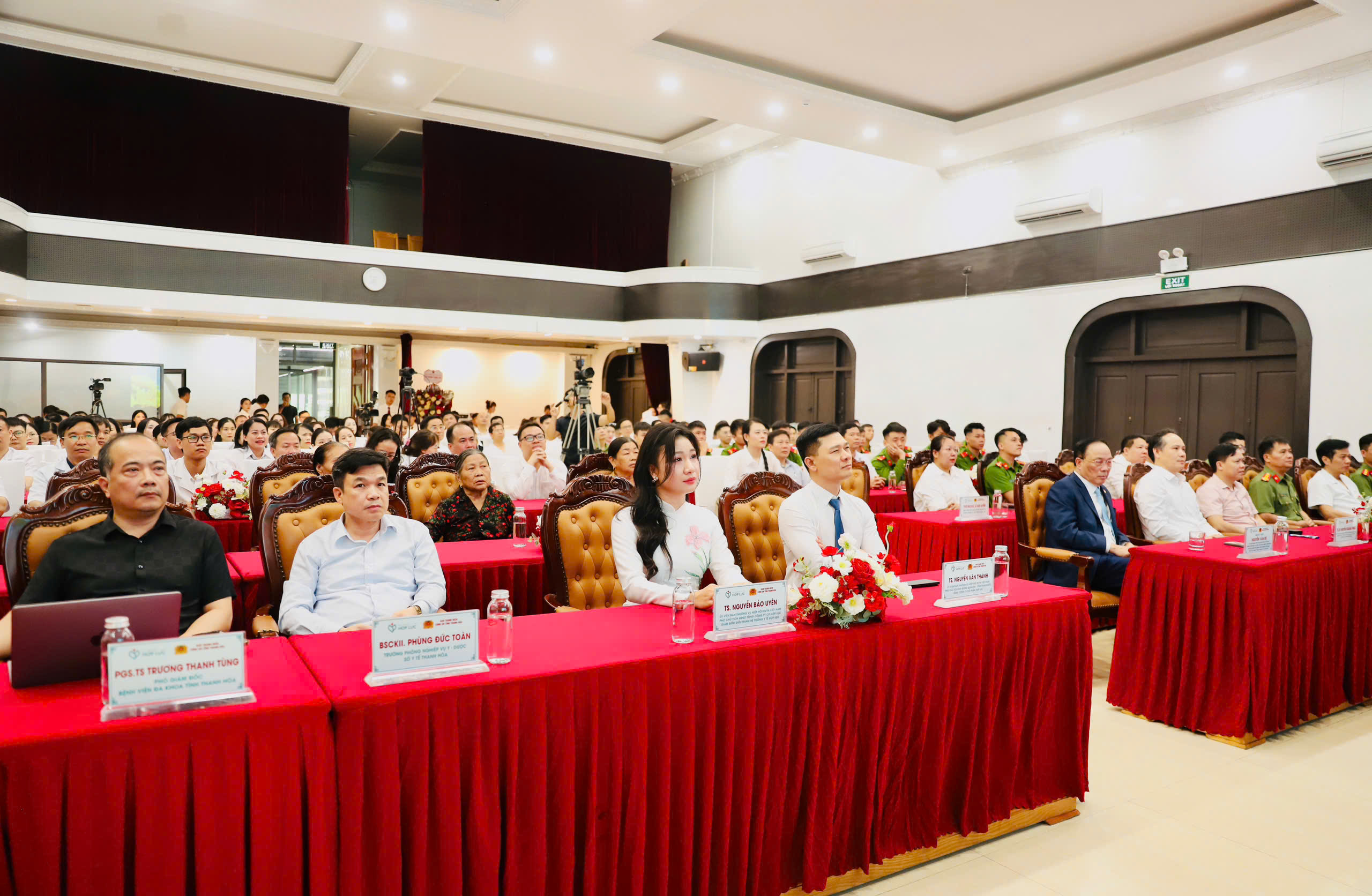 Hơn 100 người đăng ký hiến tạng tại chương trình 'Hiến tạng - Nối dài sự sống'- Ảnh 1.