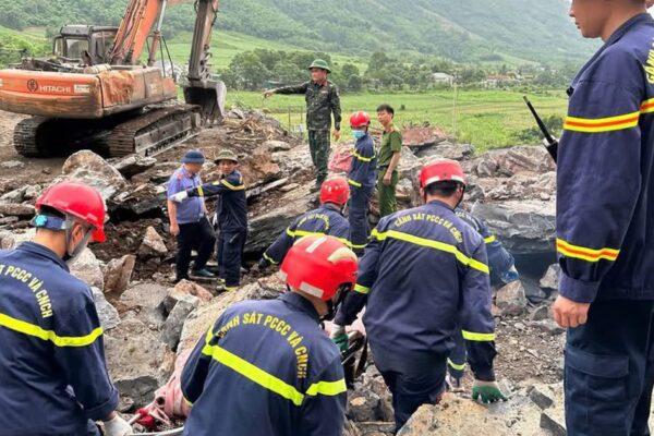 Kiểm tra toàn diện mỏ đá sạt lở khiến ba người tử vong tại Thanh Hóa
