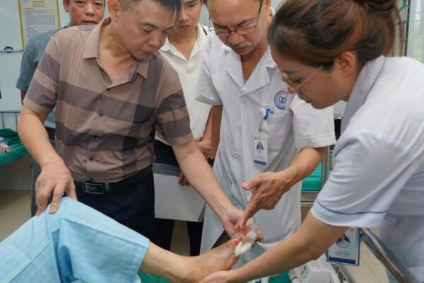Tăng cơ hội bảo tồn chi thể cho người bệnh đái tháo đường