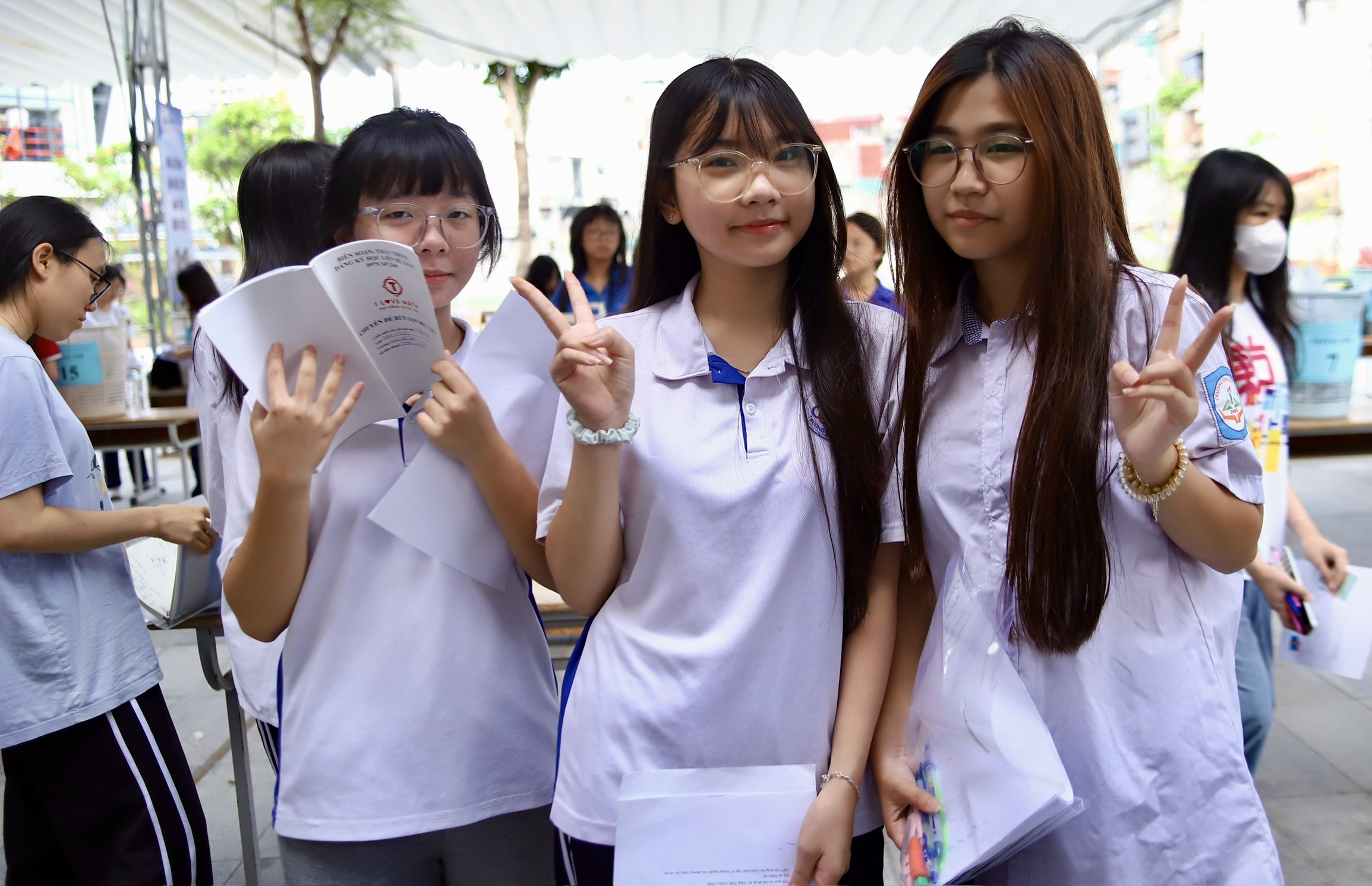 z7884022637781dea544eaaad00c80b96fcded1a01b52e-17802432282661572959995 Thí sinh Hà Nội tiếp tục hành trình giành suất vào lớp 10 chuyên- Ảnh 1.