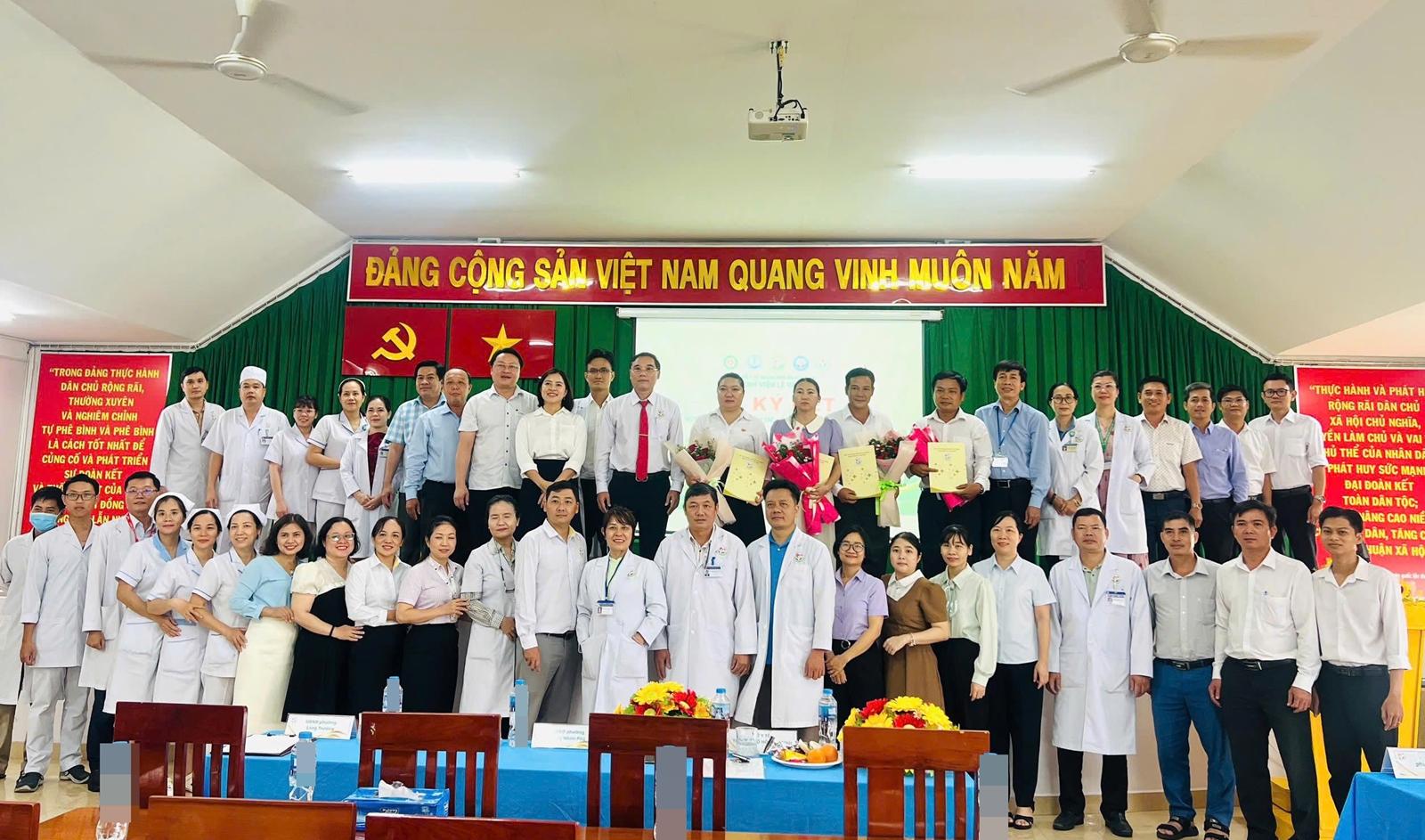 z78928086388940d006d32cf11ed6f1065ed1b9ffc8093-1780449265111739745072 Từ bệnh viện đến trạm y tế: Mang dịch vụ y tế chất lượng về gần dân- Ảnh 2.