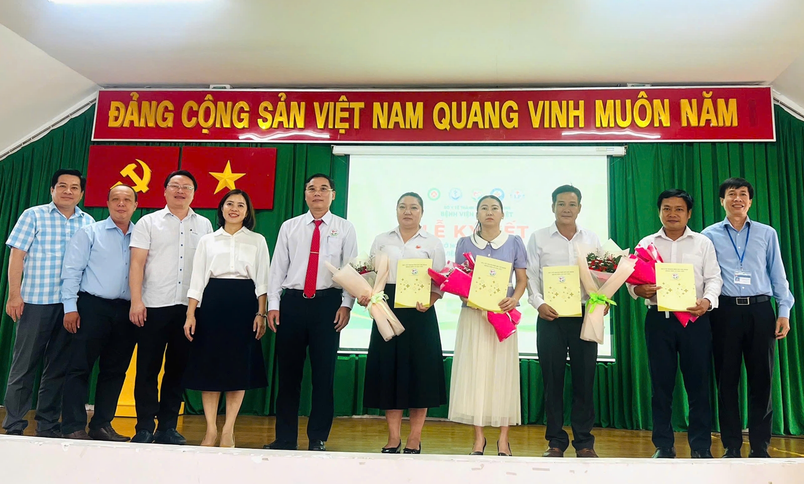 z78928086693044661728de35c3816e3048aca280d1a6e-17804490960021411250407 Từ bệnh viện đến trạm y tế: Mang dịch vụ y tế chất lượng về gần dân- Ảnh 1.