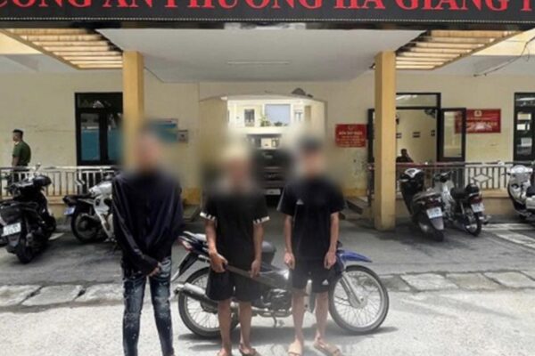Tuyên Quang: Tạm giữ nhóm thanh thiếu niên mang kiếm ‘hỗn chiến’, quay clip đăng TikTok
