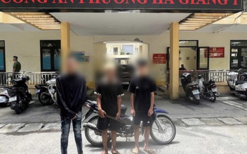 Tuyên Quang: Tạm giữ nhóm thanh thiếu niên mang kiếm ‘hỗn chiến’, quay clip đăng TikTok