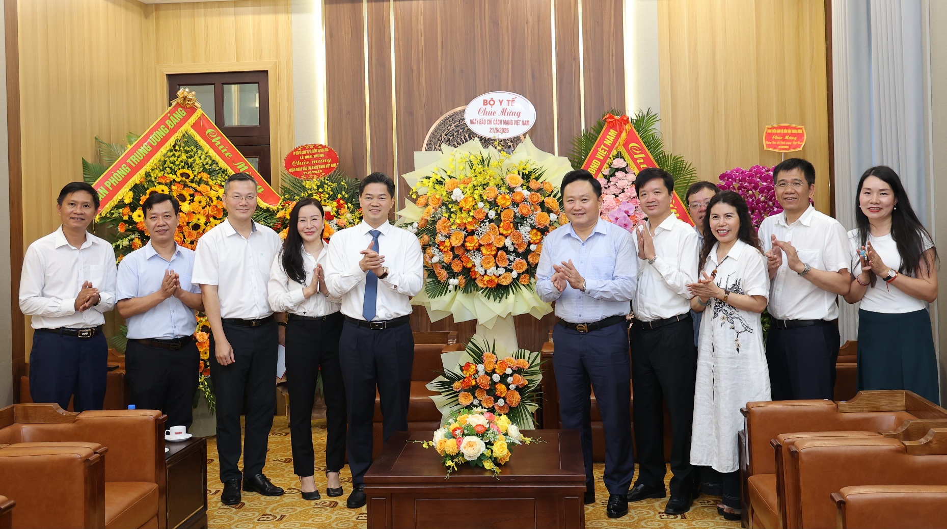 Thứ trưởng Thường trực Bộ Y tế Vũ Mạnh Hà chúc mừng các cơ quan báo chí nhân 101 năm Ngày Báo chí Cách mạng Việt Nam- Ảnh 2.