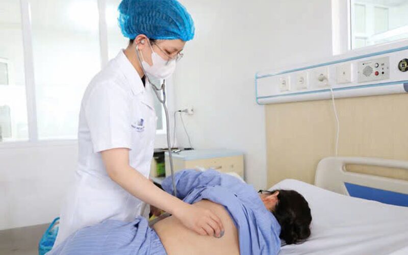 Nhịn ăn, uống nước kiềm để chữa ung thư, người bệnh nhập viện nguy kịch