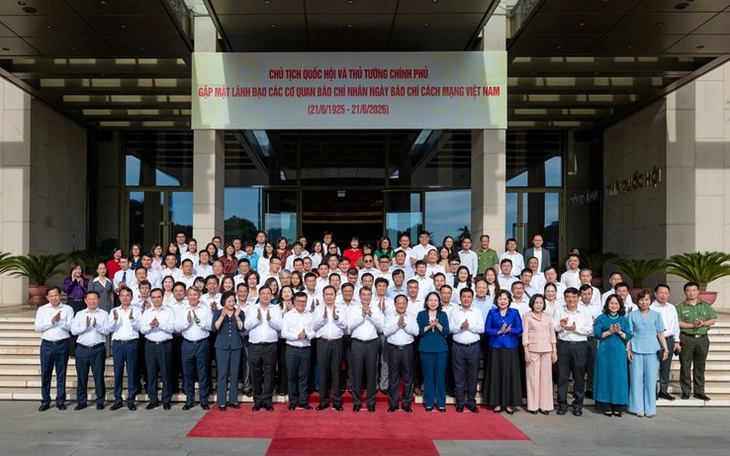 Thứ trưởng Đỗ Xuân Tuyên thăm, chúc mừng các cơ quan báo chí nhân Kỷ niệm 101 năm Ngày Báo chí Cách mạng Việt Nam- Ảnh 1.