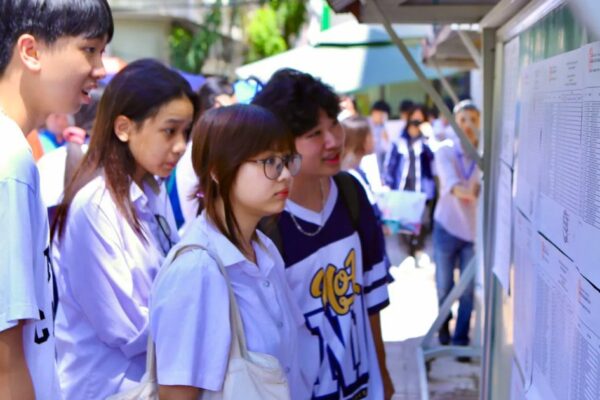 Đề thi, đáp án môn Tiếng Anh tốt nghiệp THPT 2026 tất cả mã đề