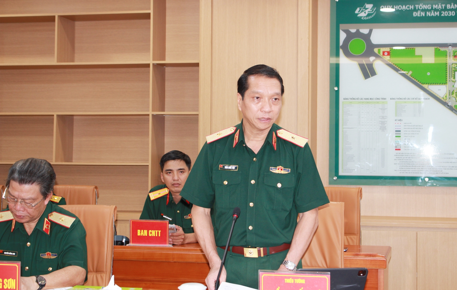 img4807-17818583912792015267835 Thứ trưởng Thường trực Vũ Mạnh Hà: Phát huy thế mạnh, đưa Bệnh viện Quân y 175 sớm đạt tầm quốc tế- Ảnh 2.