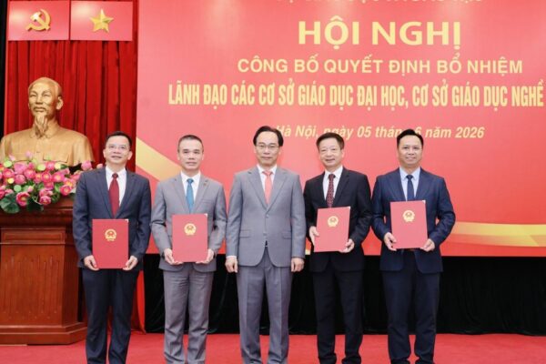 Bộ GD&ĐT bổ nhiệm lãnh đạo 51 cơ sở giáo dục đại học, cơ sở giáo dục nghề nghiệp