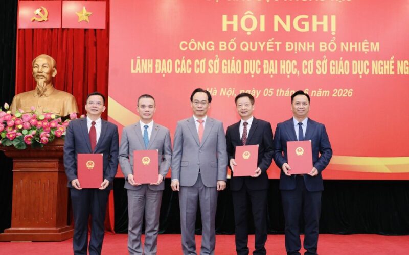 Bộ GD&ĐT bổ nhiệm lãnh đạo 51 cơ sở giáo dục đại học, cơ sở giáo dục nghề nghiệp