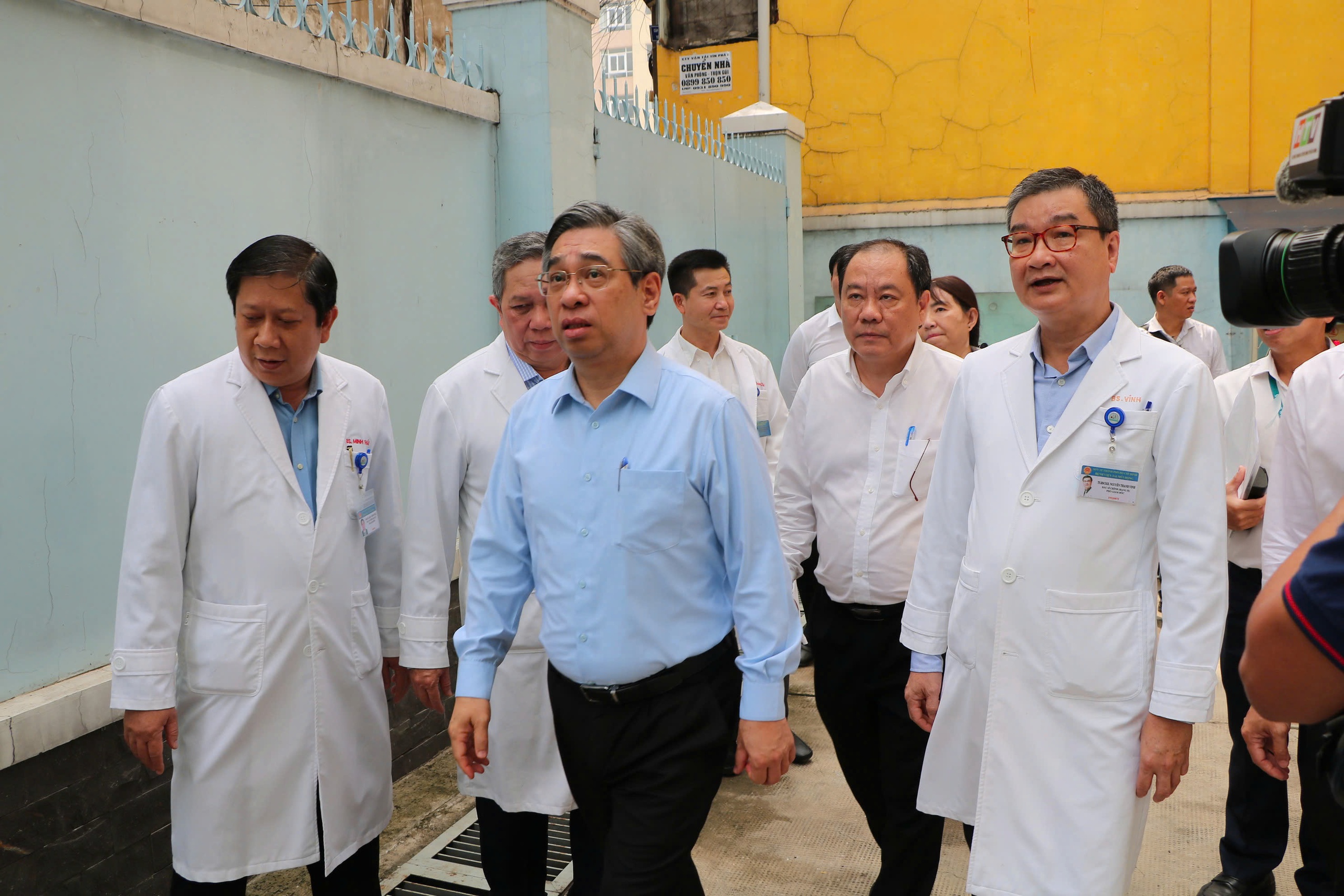 Dùng trụ sở dôi dư làm nguồn lực nâng tầm y tế TPHCM- Ảnh 1.