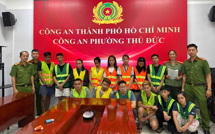 Từ "ổ" ma túy của người nước ngoài, Công an TPHCM bóc gỡ đường dây lừa đảo công nghệ cao