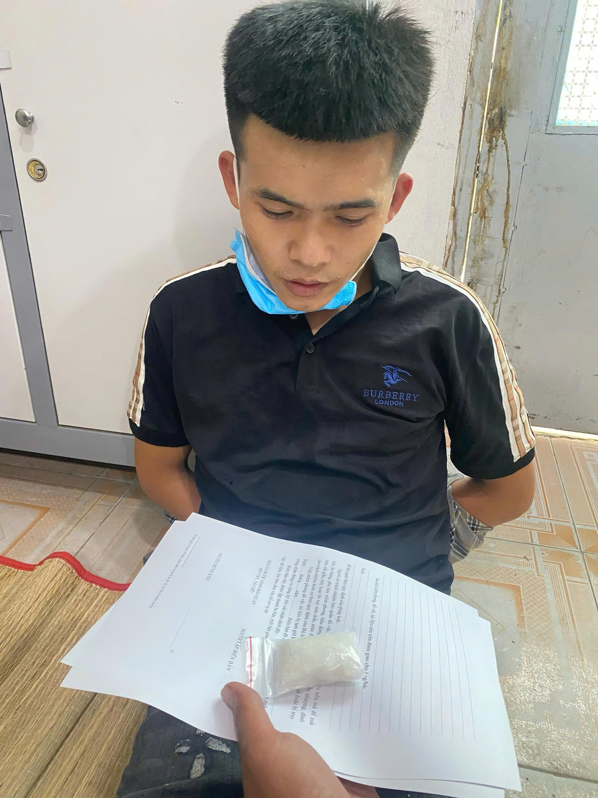 ma-tuy-11-1781778722969176355117 TPHCM: Bóc gỡ đường dây ma túy hoạt động qua mạng xã hội, xử lý 53 đối tượng - Ảnh 2.