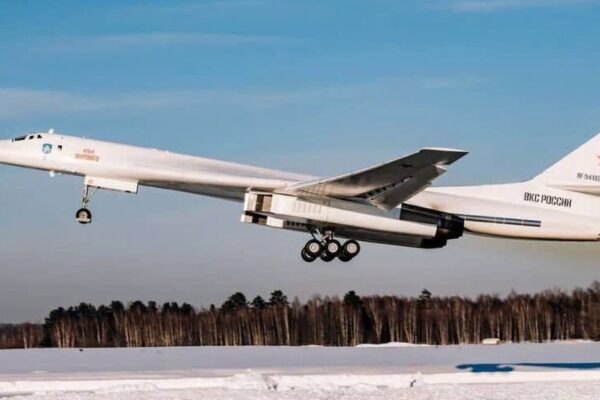 Siêu oanh tạc cơ Tu-160 Nga ‘nằm đất’ nhiều hơn xuất kích