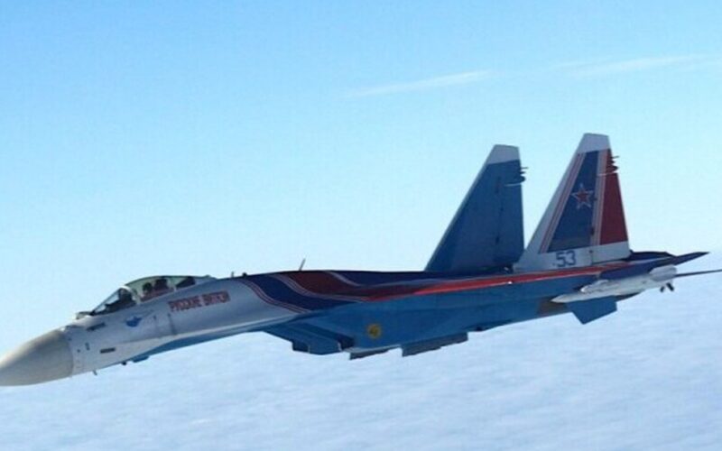Tiêm kích Su-35 Nga xuất hiện khiến dàn chiến đấu cơ NATO phải xuất kích