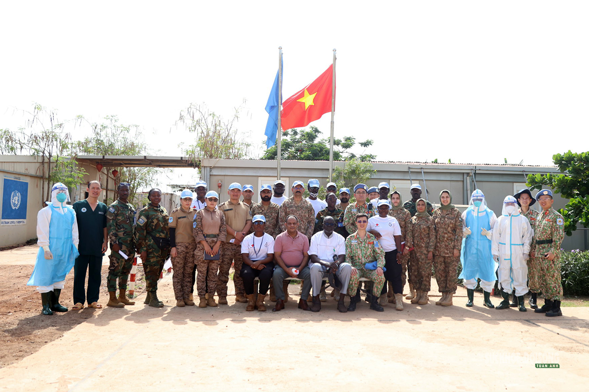 Bệnh viện Dã chiến 2.7 Việt Nam diễn tập ứng phó nguy cơ dịch Ebola tại  Nam Sudan - Ảnh 6.