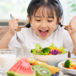 Ăn trái cây tráng miệng thế nào để tốt cho sức khỏe lứa tuổi học sinh?